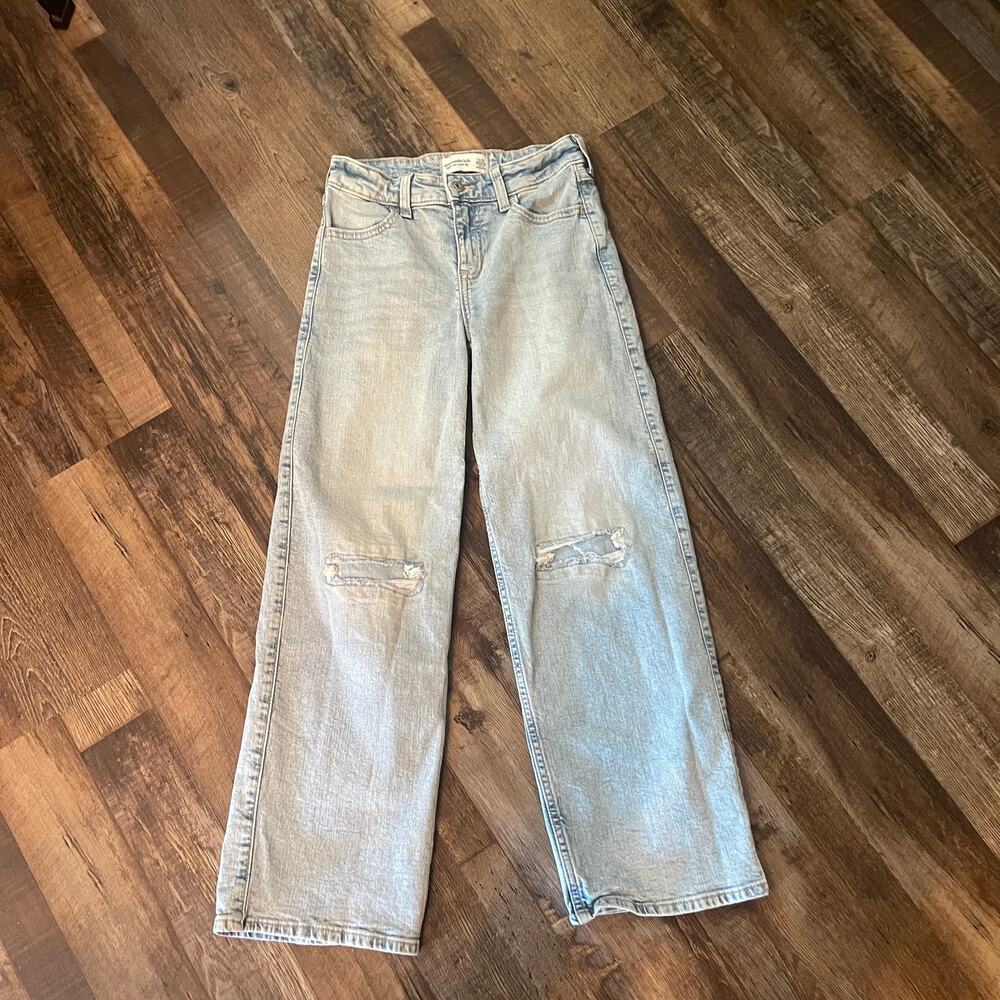 Abercrombie Kids High Rise Wide-Leg Jeans – Light Wash – Size 11/12